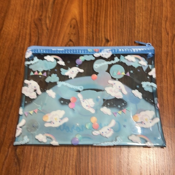 Sanrio Bundle of 3 Zippered Pouches Cinnamon Roll & Assorted Characters - Picture 7 of 12